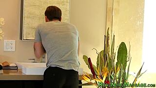 Fake tits masseuse jizzed