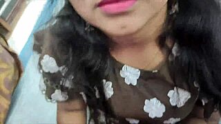 Boy seduces workmate girlfriend for bedroom sex when no one in his home