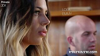 Scarlett jones and shaynna lover debut in a hot threesome